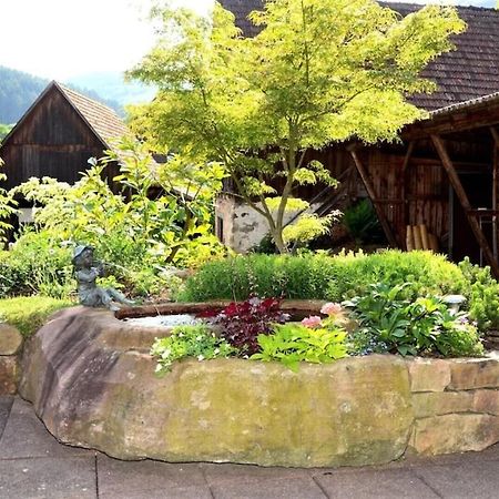 Oberbauernhof - Wohnung "Am Garten" -- Moderne Fewo Im Schoenen Schwarzwaldhaus 구타흐 외부 사진